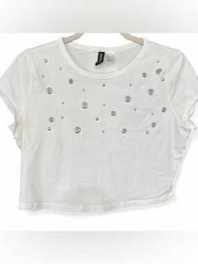 H&M White Crop Tee with Silver Grommet Accents